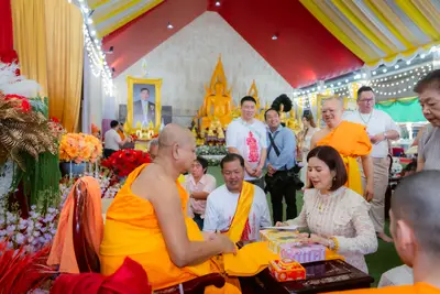 ภาพบรรยากาศพิธีทำบุญอายุวัฒนมงคล ๗๐ ปี พระสมุทรวชิรโสภณ วิ. (หลวงพ่ออิฏฐ์) วัดจุฬามณี ๑ สิงหาคม ๒๕๖๙ — ภาพที่ 52