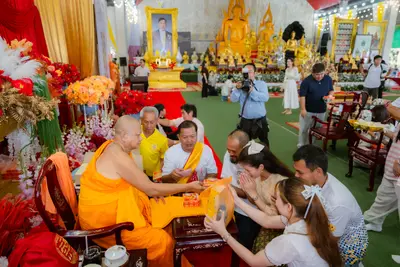 ภาพบรรยากาศพิธีทำบุญอายุวัฒนมงคล ๗๐ ปี พระสมุทรวชิรโสภณ วิ. (หลวงพ่ออิฏฐ์) วัดจุฬามณี ๑ สิงหาคม ๒๕๖๙ — ภาพที่ 55