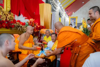 ภาพบรรยากาศพิธีทำบุญอายุวัฒนมงคล ๗๐ ปี พระสมุทรวชิรโสภณ วิ. (หลวงพ่ออิฏฐ์) วัดจุฬามณี ๑ สิงหาคม ๒๕๖๙ — ภาพที่ 66