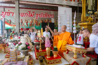 ภาพบรรยากาศพิธีทำบุญอายุวัฒนมงคล ๗๐ ปี พระสมุทรวชิรโสภณ วิ. (หลวงพ่ออิฏฐ์) วัดจุฬามณี ๑ สิงหาคม ๒๕๖๙ — ภาพที่ 94