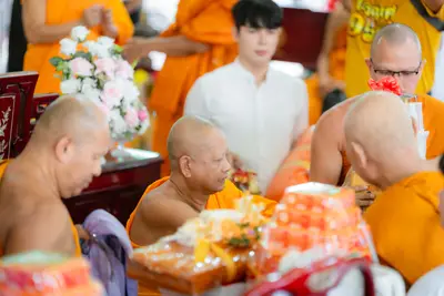 ภาพบรรยากาศพิธีทำบุญอายุวัฒนมงคล ๗๐ ปี พระสมุทรวชิรโสภณ วิ. (หลวงพ่ออิฏฐ์) วัดจุฬามณี ๑ สิงหาคม ๒๕๖๙ — ภาพที่ 98