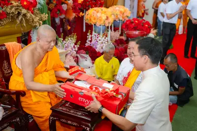 ภาพบรรยากาศพิธีทำบุญอายุวัฒนมงคล ๗๐ ปี พระสมุทรวชิรโสภณ วิ. (หลวงพ่ออิฏฐ์) วัดจุฬามณี ๑ สิงหาคม ๒๕๖๙ — ภาพที่ 101