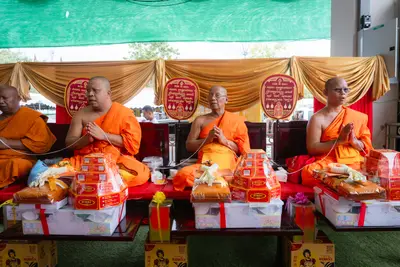 ภาพบรรยากาศพิธีทำบุญอายุวัฒนมงคล ๗๐ ปี พระสมุทรวชิรโสภณ วิ. (หลวงพ่ออิฏฐ์) วัดจุฬามณี ๑ สิงหาคม ๒๕๖๙ — ภาพที่ 171