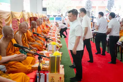 ภาพบรรยากาศพิธีทำบุญอายุวัฒนมงคล ๗๐ ปี พระสมุทรวชิรโสภณ วิ. (หลวงพ่ออิฏฐ์) วัดจุฬามณี ๑ สิงหาคม ๒๕๖๙ — ภาพที่ 174
