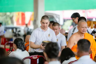 ภาพบรรยากาศพิธีทำบุญอายุวัฒนมงคล ๗๐ ปี พระสมุทรวชิรโสภณ วิ. (หลวงพ่ออิฏฐ์) วัดจุฬามณี ๑ สิงหาคม ๒๕๖๙ — ภาพที่ 190