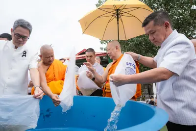 ภาพบรรยากาศพิธีทำบุญอายุวัฒนมงคล ๗๐ ปี พระสมุทรวชิรโสภณ วิ. (หลวงพ่ออิฏฐ์) วัดจุฬามณี ๑ สิงหาคม ๒๕๖๙ — ภาพที่ 198