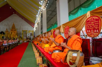 ภาพบรรยากาศพิธีทำบุญอายุวัฒนมงคล ๗๐ ปี พระสมุทรวชิรโสภณ วิ. (หลวงพ่ออิฏฐ์) วัดจุฬามณี ๑ สิงหาคม ๒๕๖๙ (ชุดภาพจากทางวัด) — ภาพที่ 12