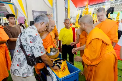 ภาพบรรยากาศพิธีทำบุญอายุวัฒนมงคล ๗๐ ปี พระสมุทรวชิรโสภณ วิ. (หลวงพ่ออิฏฐ์) วัดจุฬามณี ๑ สิงหาคม ๒๕๖๙ (ชุดที่ ๒) — ภาพที่ 27