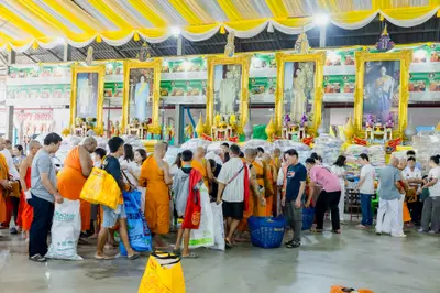 ภาพบรรยากาศพิธีทำบุญอายุวัฒนมงคล ๗๐ ปี พระสมุทรวชิรโสภณ วิ. (หลวงพ่ออิฏฐ์) วัดจุฬามณี ๑ สิงหาคม ๒๕๖๙ (ชุดที่ ๒) — ภาพที่ 28