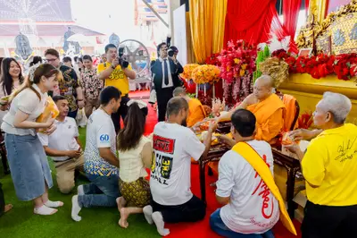 ภาพบรรยากาศพิธีทำบุญอายุวัฒนมงคล ๗๐ ปี พระสมุทรวชิรโสภณ วิ. (หลวงพ่ออิฏฐ์) วัดจุฬามณี ๑ สิงหาคม ๒๕๖๙ (ชุดที่ ๒) — ภาพที่ 36