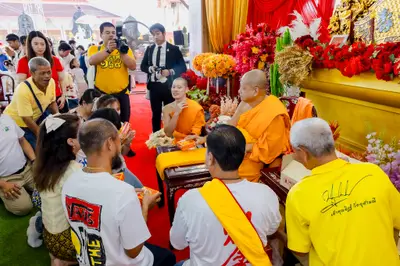 ภาพบรรยากาศพิธีทำบุญอายุวัฒนมงคล ๗๐ ปี พระสมุทรวชิรโสภณ วิ. (หลวงพ่ออิฏฐ์) วัดจุฬามณี ๑ สิงหาคม ๒๕๖๙ (ชุดที่ ๒) — ภาพที่ 37