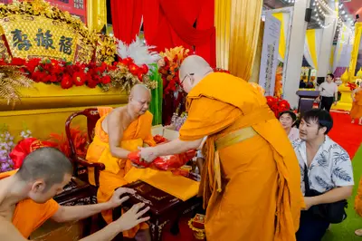 ภาพบรรยากาศพิธีทำบุญอายุวัฒนมงคล ๗๐ ปี พระสมุทรวชิรโสภณ วิ. (หลวงพ่ออิฏฐ์) วัดจุฬามณี ๑ สิงหาคม ๒๕๖๙ (ชุดที่ ๒) — ภาพที่ 38