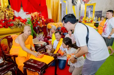 ภาพบรรยากาศพิธีทำบุญอายุวัฒนมงคล ๗๐ ปี พระสมุทรวชิรโสภณ วิ. (หลวงพ่ออิฏฐ์) วัดจุฬามณี ๑ สิงหาคม ๒๕๖๙ (ชุดที่ ๒) — ภาพที่ 41