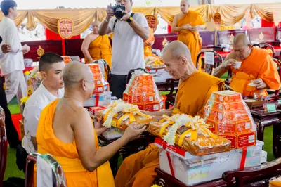 ภาพบรรยากาศพิธีทำบุญอายุวัฒนมงคล ๗๐ ปี พระสมุทรวชิรโสภณ วิ. (หลวงพ่ออิฏฐ์) วัดจุฬามณี ๑ สิงหาคม ๒๕๖๙ (ชุดที่ ๒) — ภาพที่ 55