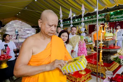 ภาพบรรยากาศพิธีทำบุญอายุวัฒนมงคล ๗๐ ปี พระสมุทรวชิรโสภณ วิ. (หลวงพ่ออิฏฐ์) วัดจุฬามณี ๑ สิงหาคม ๒๕๖๙ (ชุดที่ ๒) — ภาพที่ 61