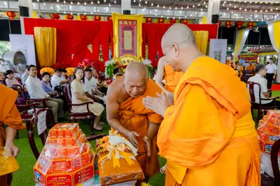 ภาพบรรยากาศพิธีทำบุญอายุวัฒนมงคล ๗๐ ปี พระสมุทรวชิรโสภณ วิ. (หลวงพ่ออิฏฐ์) วัดจุฬามณี ๑ สิงหาคม ๒๕๖๙ (ชุดที่ ๒) — ภาพที่ 85
