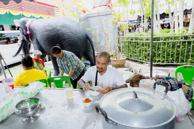 ภาพบรรยากาศพิธีทำบุญอายุวัฒนมงคล ๗๐ ปี พระสมุทรวชิรโสภณ วิ. (หลวงพ่ออิฏฐ์) วัดจุฬามณี ๑ สิงหาคม ๒๕๖๙ (ชุดที่ ๒) — ภาพที่ 129