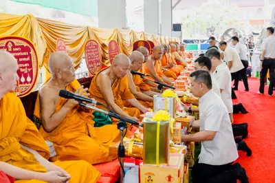 ภาพบรรยากาศพิธีทำบุญอายุวัฒนมงคล ๗๐ ปี พระสมุทรวชิรโสภณ วิ. (หลวงพ่ออิฏฐ์) วัดจุฬามณี ๑ สิงหาคม ๒๕๖๙ (ชุดที่ ๒) — ภาพที่ 130
