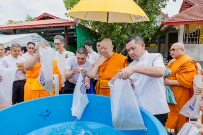 ภาพบรรยากาศพิธีทำบุญอายุวัฒนมงคล ๗๐ ปี พระสมุทรวชิรโสภณ วิ. (หลวงพ่ออิฏฐ์) วัดจุฬามณี ๑ สิงหาคม ๒๕๖๙ (ชุดที่ ๒) — ภาพที่ 147