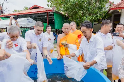 ภาพบรรยากาศพิธีทำบุญอายุวัฒนมงคล ๗๐ ปี พระสมุทรวชิรโสภณ วิ. (หลวงพ่ออิฏฐ์) วัดจุฬามณี ๑ สิงหาคม ๒๕๖๙ (ชุดที่ ๒) — ภาพที่ 153