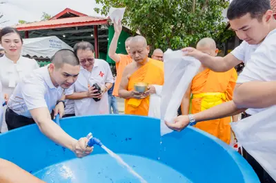 ภาพบรรยากาศพิธีทำบุญอายุวัฒนมงคล ๗๐ ปี พระสมุทรวชิรโสภณ วิ. (หลวงพ่ออิฏฐ์) วัดจุฬามณี ๑ สิงหาคม ๒๕๖๙ (ชุดที่ ๒) — ภาพที่ 155