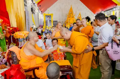 ภาพบรรยากาศพิธีทำบุญอายุวัฒนมงคล ๗๐ ปี พระสมุทรวชิรโสภณ วิ. (หลวงพ่ออิฏฐ์) วัดจุฬามณี ๑ สิงหาคม ๒๕๖๙ (ชุดที่ ๒) — ภาพที่ 169