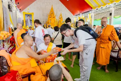 ภาพบรรยากาศพิธีทำบุญอายุวัฒนมงคล ๗๐ ปี พระสมุทรวชิรโสภณ วิ. (หลวงพ่ออิฏฐ์) วัดจุฬามณี ๑ สิงหาคม ๒๕๖๙ (ชุดที่ ๒) — ภาพที่ 175
