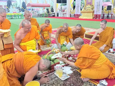 ประมวลภาพคณะสงฆ์และคณะศิษยานุศิษย์ทำสามีจิกรรมในช่วงเทศกาลเข้าพรรษา ๒๕๖๙ วัดจุฬามณี