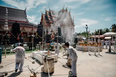 ประมวลภาพพิธีเททองหล่อชนวนมวลสารเหรียญ ๒ พระอุปัชฌาย์ รุ่นไตรมาส ๖๗ และเหรียญเจริญยศ ๑๖๘ วัดจุฬามณี ปี ๒๕๖๗