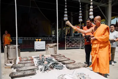 ประมวลภาพพิธีเททองหล่อชนวนมวลสารเหรียญ ๒ พระอุปัชฌาย์ รุ่นไตรมาส ๖๗ และเหรียญเจริญยศ ๑๖๘ วัดจุฬามณี ปี ๒๕๖๗