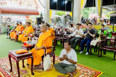 ภาพบรรยากาศพิธีบูชาครู-ครอบครูบูรพาจารย์ วัดจุฬามณี วันพุธที่ ๑๙ สิงหาคม ๒๕๖๙ — ภาพที่ 35