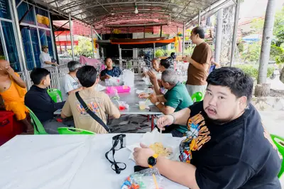 ภาพบรรยากาศพิธีบูชาครู-ครอบครูบูรพาจารย์ วัดจุฬามณี วันพุธที่ ๑๙ สิงหาคม ๒๕๖๙ — ภาพที่ 51