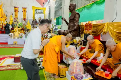 ภาพบรรยากาศพิธีบูชาครู-ครอบครูบูรพาจารย์ วัดจุฬามณี วันพุธที่ ๑๙ สิงหาคม ๒๕๖๙ — ภาพที่ 57