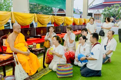 ภาพบรรยากาศพิธีบูชาครู-ครอบครูบูรพาจารย์ วัดจุฬามณี วันพุธที่ ๑๙ สิงหาคม ๒๕๖๙ — ภาพที่ 69