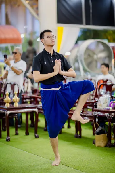 ภาพบรรยากาศพิธีบูชาครู-ครอบครูบูรพาจารย์ วัดจุฬามณี วันพุธที่ ๑๙ สิงหาคม ๒๕๖๙ — ภาพที่ 74