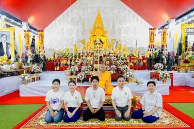 ภาพบรรยากาศพิธีบูชาครู-ครอบครูบูรพาจารย์ วัดจุฬามณี วันพุธที่ ๑๙ สิงหาคม ๒๕๖๙ — ภาพที่ 100