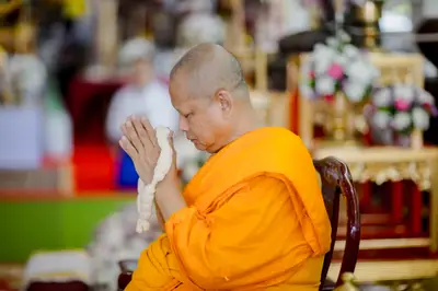 ภาพบรรยากาศพิธีบูชาครู-ครอบครูบูรพาจารย์ วัดจุฬามณี วันพฤหัสบดีที่ ๒๐ สิงหาคม ๒๕๖๙ — ภาพที่ 46