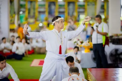 ภาพบรรยากาศพิธีบูชาครู-ครอบครูบูรพาจารย์ วัดจุฬามณี วันพฤหัสบดีที่ ๒๐ สิงหาคม ๒๕๖๙ — ภาพที่ 53