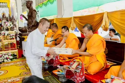 ภาพบรรยากาศพิธีบูชาครู-ครอบครูบูรพาจารย์ วัดจุฬามณี วันพฤหัสบดีที่ ๒๐ สิงหาคม ๒๕๖๙ — ภาพที่ 67