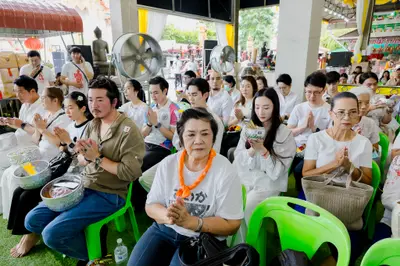 ภาพบรรยากาศพิธีบูชาครู-ครอบครูบูรพาจารย์ วัดจุฬามณี วันพฤหัสบดีที่ ๒๐ สิงหาคม ๒๕๖๙ — ภาพที่ 73