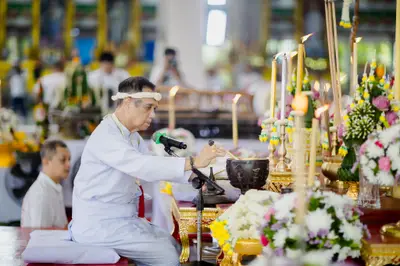 ภาพบรรยากาศพิธีบูชาครู-ครอบครูบูรพาจารย์ วัดจุฬามณี วันพฤหัสบดีที่ ๒๐ สิงหาคม ๒๕๖๙ — ภาพที่ 78