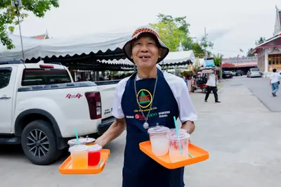 ภาพบรรยากาศพิธีบูชาครู-ครอบครูบูรพาจารย์ วัดจุฬามณี วันพฤหัสบดีที่ ๒๐ สิงหาคม ๒๕๖๙ — ภาพที่ 80