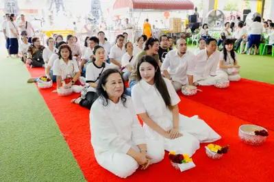 ภาพบรรยากาศพิธีบูชาครู-ครอบครูบูรพาจารย์ วัดจุฬามณี วันพฤหัสบดีที่ ๒๐ สิงหาคม ๒๕๖๙ — ภาพที่ 95