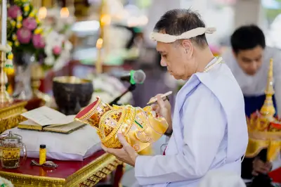 ภาพบรรยากาศพิธีบูชาครู-ครอบครูบูรพาจารย์ วัดจุฬามณี วันพฤหัสบดีที่ ๒๐ สิงหาคม ๒๕๖๙ — ภาพที่ 112