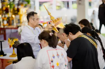 ภาพบรรยากาศพิธีบูชาครู-ครอบครูบูรพาจารย์ วัดจุฬามณี วันพฤหัสบดีที่ ๒๐ สิงหาคม ๒๕๖๙ — ภาพที่ 131
