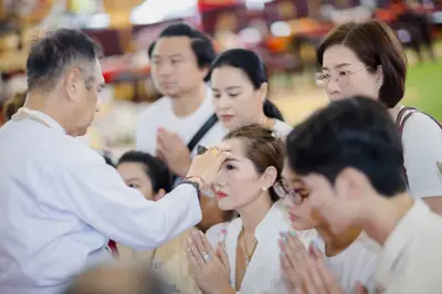 ภาพบรรยากาศพิธีบูชาครู-ครอบครูบูรพาจารย์ วัดจุฬามณี วันพฤหัสบดีที่ ๒๐ สิงหาคม ๒๕๖๙ — ภาพที่ 146