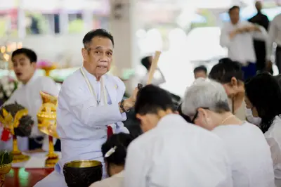 ภาพบรรยากาศพิธีบูชาครู-ครอบครูบูรพาจารย์ วัดจุฬามณี วันพฤหัสบดีที่ ๒๐ สิงหาคม ๒๕๖๙ — ภาพที่ 147