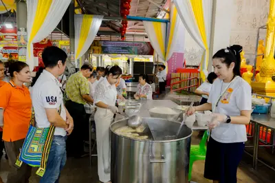 ภาพบรรยากาศพิธีบูชาครู-ครอบครูบูรพาจารย์ วัดจุฬามณี วันพฤหัสบดีที่ ๒๐ สิงหาคม ๒๕๖๙ — ภาพที่ 154