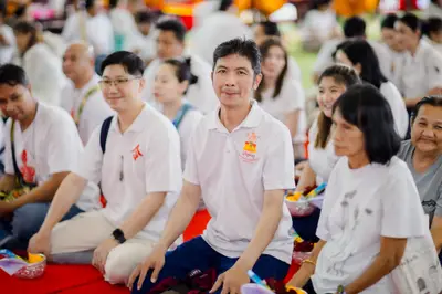ภาพบรรยากาศพิธีบูชาครู-ครอบครูบูรพาจารย์ วัดจุฬามณี วันพฤหัสบดีที่ ๒๐ สิงหาคม ๒๕๖๙ — ภาพที่ 184