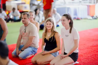 ภาพบรรยากาศพิธีบูชาครู-ครอบครูบูรพาจารย์ วัดจุฬามณี วันพฤหัสบดีที่ ๒๐ สิงหาคม ๒๕๖๙ — ภาพที่ 196